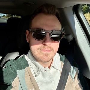 Meet your Posher, Jonathan